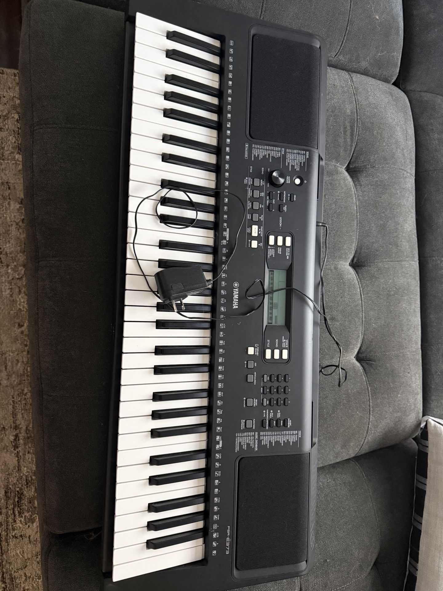 Keyboard Yamaha PSR-E373