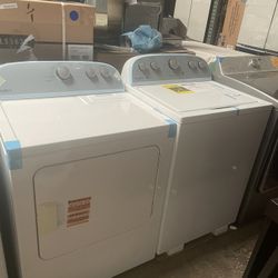 Set Top Load Whirlpool 2/1 Washer And Gas Dryer 