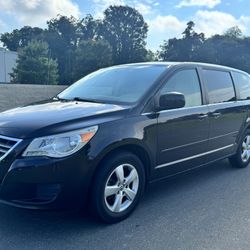 2010 Volkswagen Routan