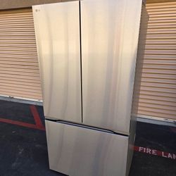 LG COUNTER DEPTH, FRENCH DOOR REFRIGERATOR 