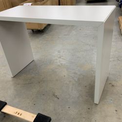 5' Bar Table .... Well Made