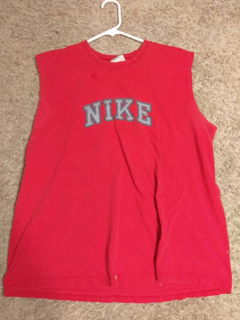 Vintage Nike sleeveless shirt