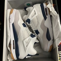 Jordan 4 Retro Sb Navy size 8 New 