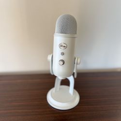 Blue Yeti Microphone (white)