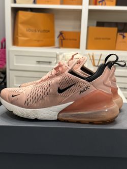Women’s Nike Air 270