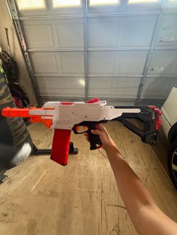 Nice eletric nerf gun