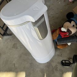 Munchkin® STEP™ Diaper Pail