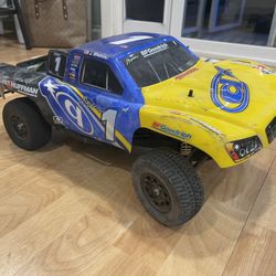 Team Associated RC Car