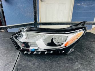 Chevrolet equinox 2018-2022 left driver side headlight Oem