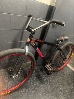 Red Rose Throne 29er
