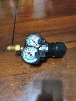 Argon Regulator