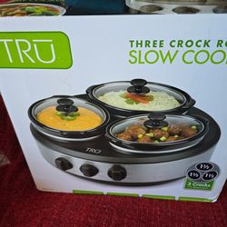 Tru 3 Crock Round Slow Cooker - barely used!