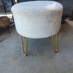 Round Faux Fur Ottoman with Gold Hairpin Legs
