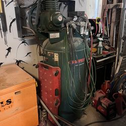 80 Gallons Champion Compressor 