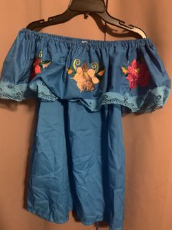 Large Embroidery Blouse