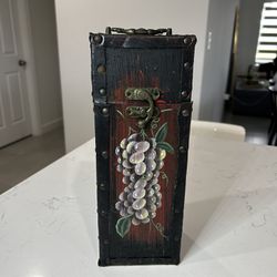 Distressed Wine Bottle Wood Box Case Grape Black Vintage