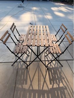 Adult table set up