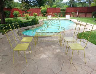 Vintage Nautilus Shell Wrought Iron 5-Piece Patio Set