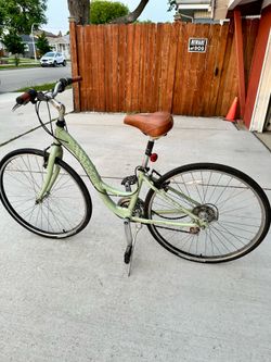 Woman’s trek, great condition