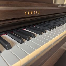 Yamaha Clavinova CLP-625