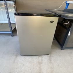 Mini Refrigerator 