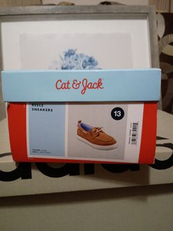 Youth sneaker