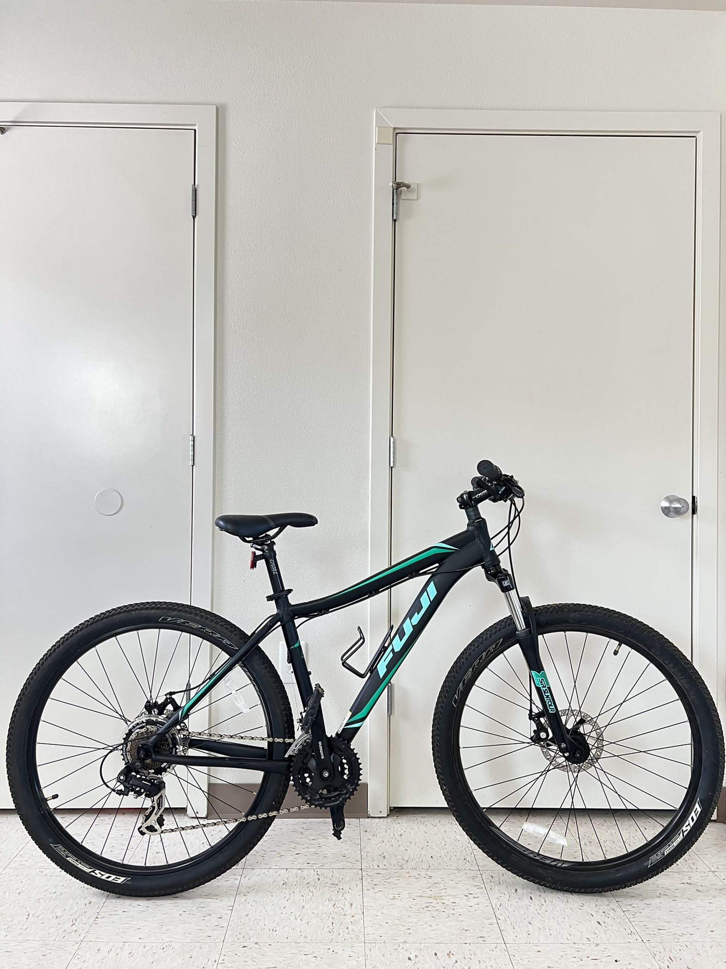 Fuji Addy 1.7 Mountain Bike 27.5”