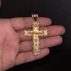 10k Gold Cross Pendant