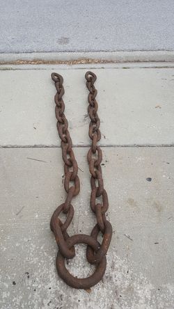 Very old and very heavy shipping chain 14 feet