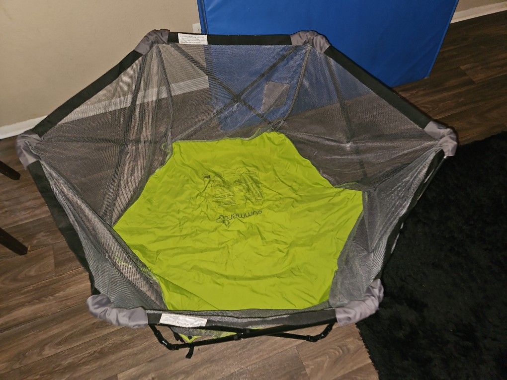 Summer Infant Pop N Play Portable Playground