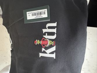 Kith  X Grinch Serif Nelson Crewneck Black Beauty Sz XL