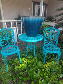 Turquoise Cast Iron Bistro Set – Table & 2 Chairs