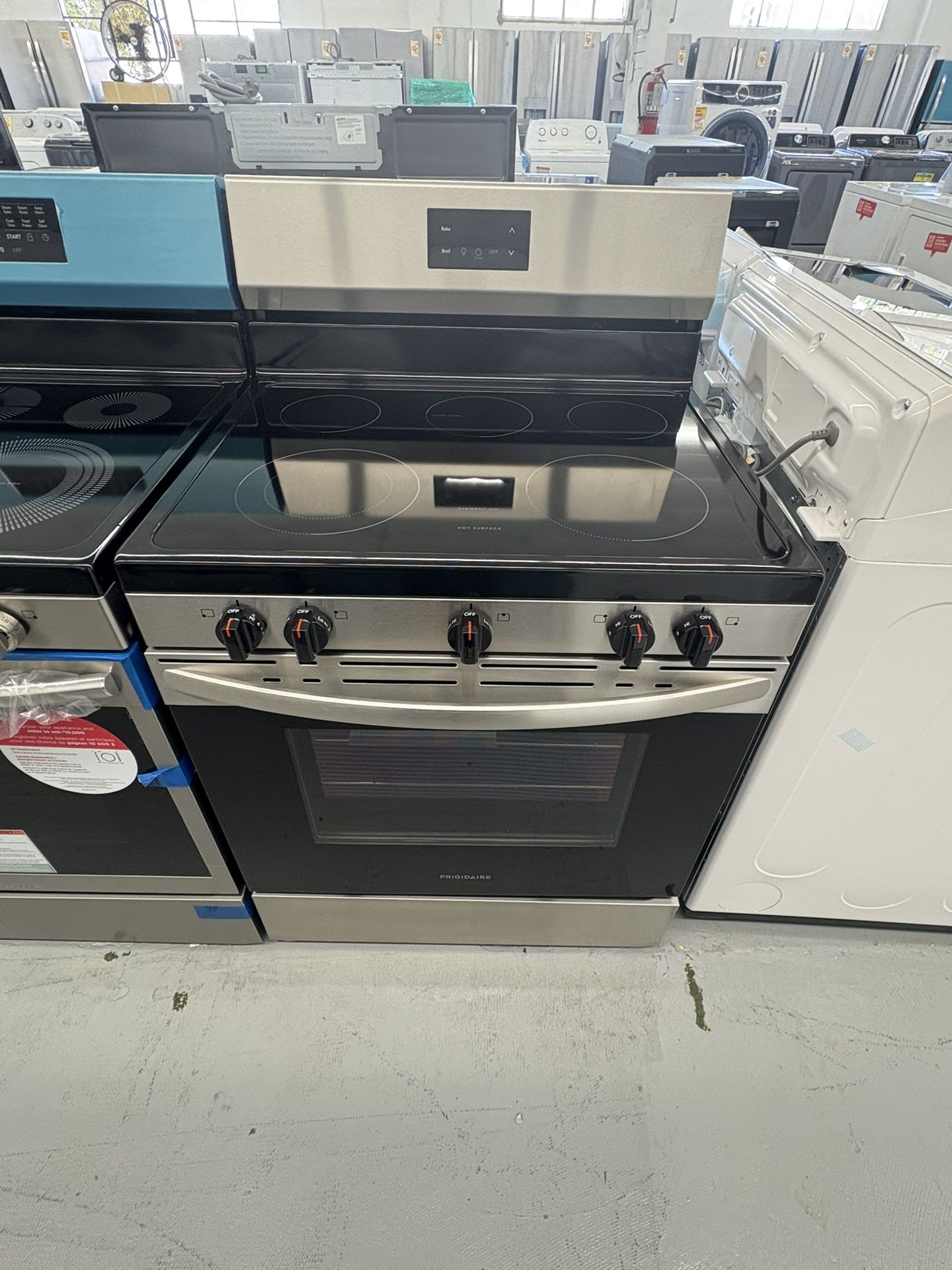 Frigidaire 30” Electric Range 