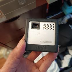 Rif6 Cube Mini Portable Hand Held Screen Projector Rf00048 Dlp TI