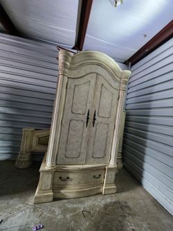 FREE WARDROBE, DRESSER AND 2 NIGHTSTANDS