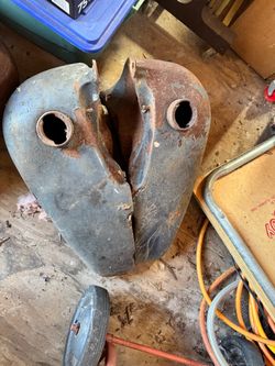 Vintage Motorcycle Fuel Tank Split/2