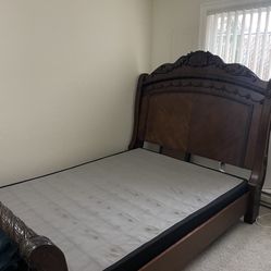 Ashley Furniture Queen Bed 