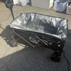 White Claw Insulated Pull Wagon