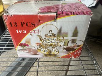 13 Peice Tea Set 