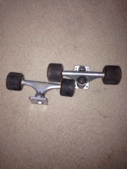 Longboard trucks & wheels
