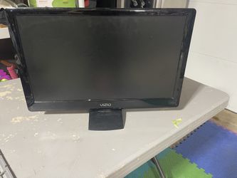 Vizio Monitor And Wireless Keyboard And Mouse