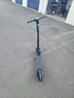 GoTrax  (Rival) Electric Scooter