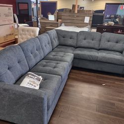 New Very Comfortable  Sectional Sofa 
