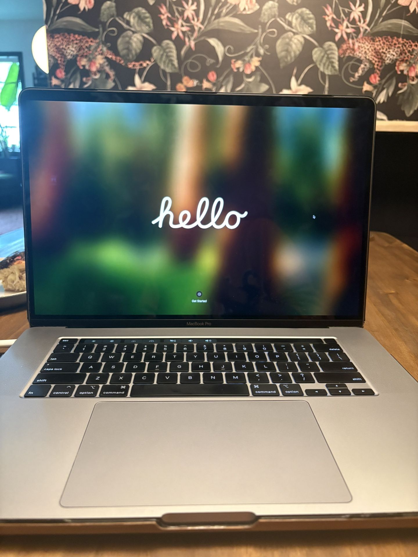 MacBook Pro 16” (2019) – i9 / 32GB / 1TB – Excellent Condition