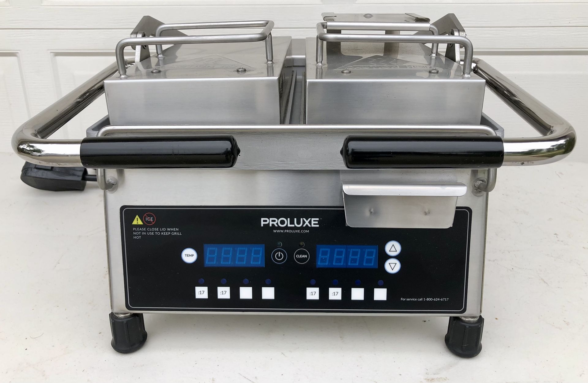 Proluxe Split Grill