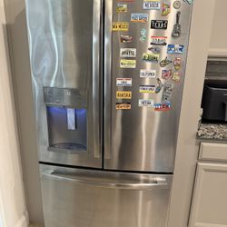 Refrigerator 