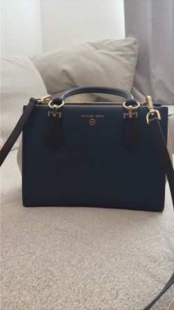 Michael Kors Marilyn Medium Satchel
