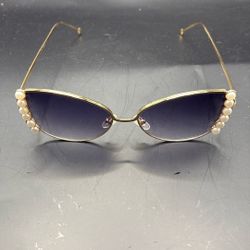 Sunglasses With Pearls 