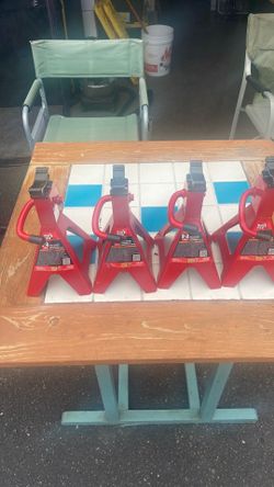 Jack stand  brand new