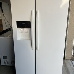 Frigidaire Refrigerator Freezer